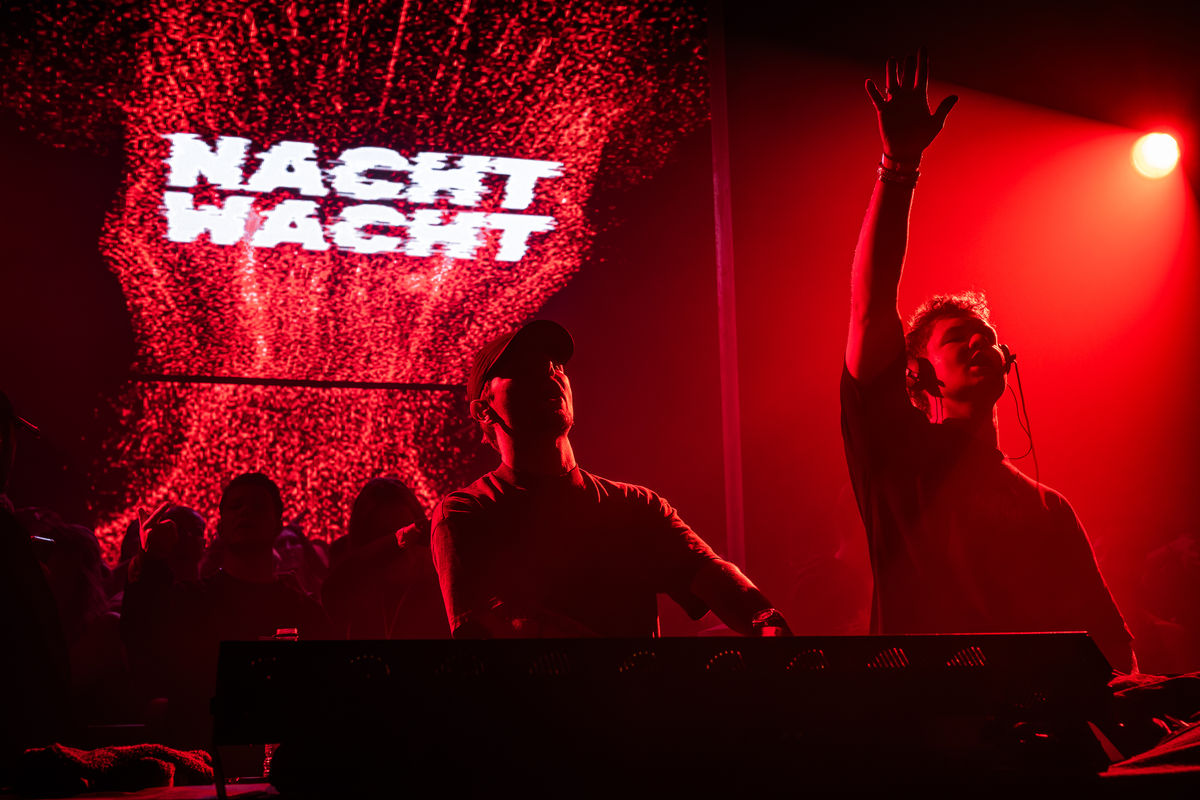 Loading... just a sec